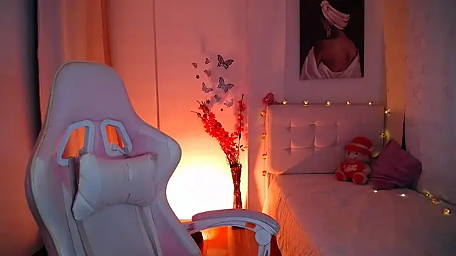 esmeraldaa230 online show from February 25, 1:28 pm