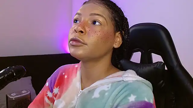 Snapshot of Anabel693 chatting on January 18, 7:07 am Anabel693 online show from January 18, 7:07 am