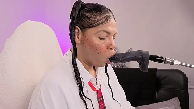 Snapshot of Anabel693 chatting on November 20, 7:30 am Anabel693 online show from November 20, 7:30 am