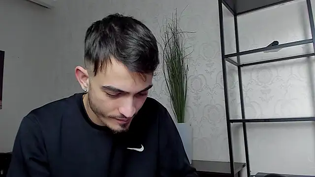 Snapshot of BrandonTate chatting on January 21, 11:56 am BrandonTate online show from January 21, 11:56 am