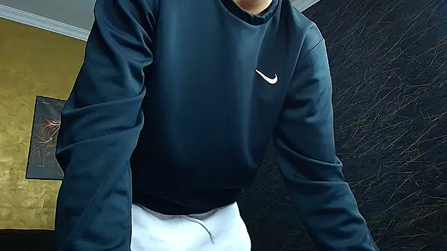 Snapshot of BrandonTate chatting on February 26, 6:04 am BrandonTate online show from February 26, 6:04 am