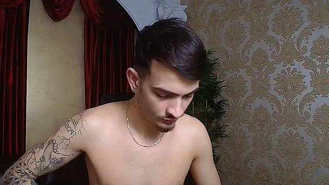 Snapshot of BrandonTate chatting on March 6, 3:56 pm BrandonTate online show from March 6, 3:56 pm