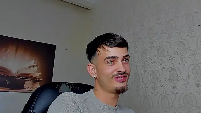 Snapshot of BrandonTate chatting on March 17, 1:08 pm BrandonTate online show from March 17, 1:08 pm