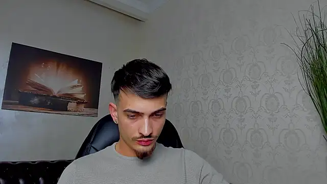 Snapshot of BrandonTate chatting on March 17, 7:26 pm BrandonTate online show from March 17, 7:26 pm