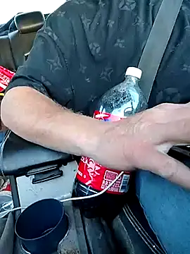 Snapshot of FloppyPickle4u chatting on February 23, 1:13 am FloppyPickle4u online show from February 23, 1:13 am