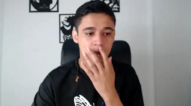 Snapshot of kaiine190 chatting on December 2, 1:02 pm kaiine190 online show from December 2, 1:02 pm