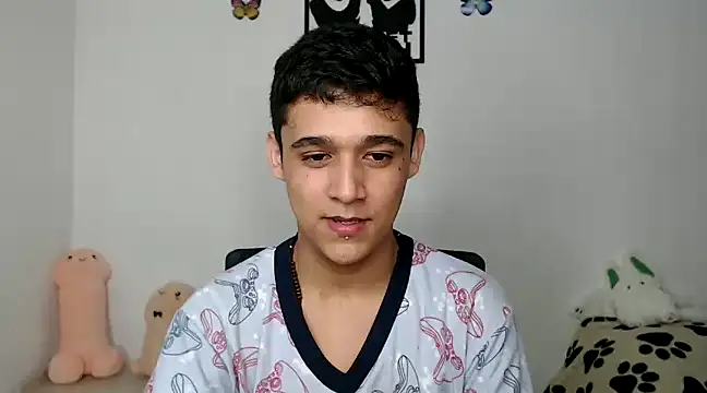 Snapshot of kaiine190 chatting on February 17, 8:19 am kaiine190 online show from February 17, 8:19 am