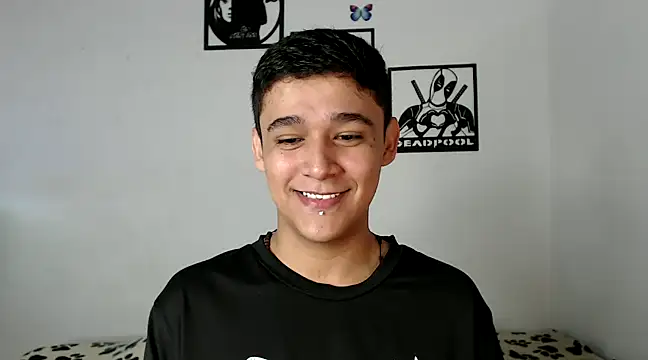 Snapshot of kaiine190 chatting on March 19, 7:49 pm kaiine190 online show from March 19, 7:49 pm