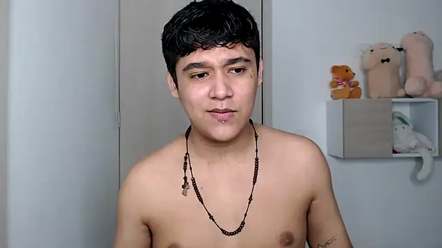 Snapshot of kaiine190 chatting on October 18, 10:54 pm kaiine190 online show from October 18, 10:54 pm