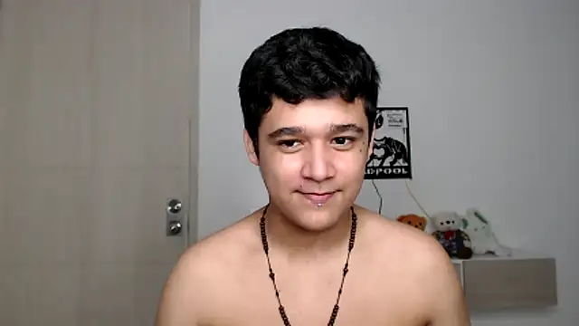 Snapshot of kaiine190 chatting on October 27, 10:36 pm kaiine190 online show from October 27, 10:36 pm