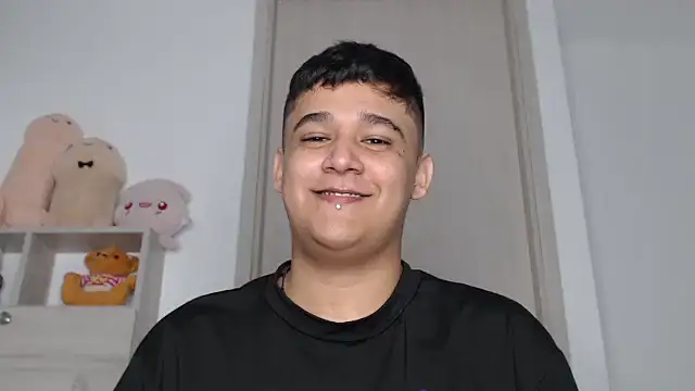 Snapshot of kaiine190 chatting on November 5, 7:08 am kaiine190 online show from November 5, 7:08 am