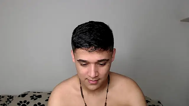 Snapshot of kaiine190 chatting on November 9, 8:18 pm kaiine190 online show from November 9, 8:18 pm