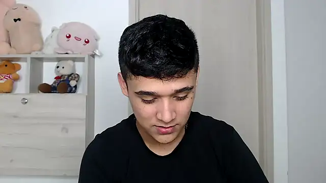 Snapshot of kaiine190 chatting on November 14, 9:57 pm kaiine190 online show from November 14, 9:57 pm