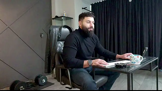 mattmasterss online show from December 22, 12:38 pm