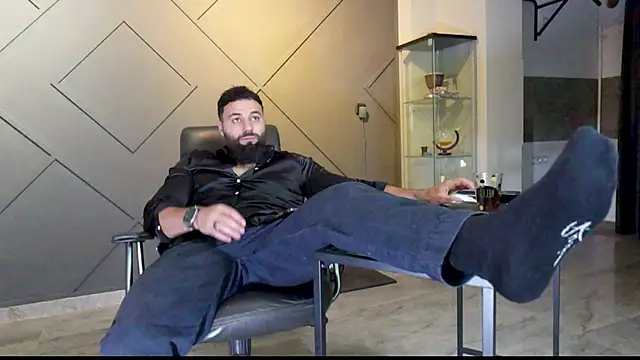 mattmasterss online show from February 19, 1:51 am