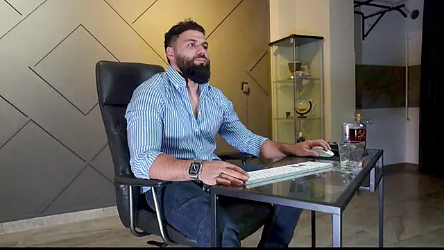 mattmasterss online show from February 22, 11:35 pm