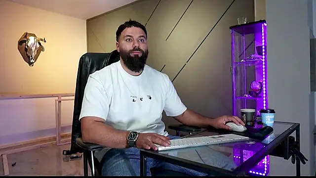 mattmasterss online show from March 22, 11:20 pm