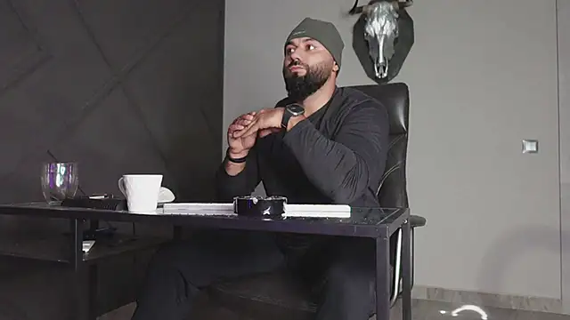 mattmasterss online show from September 27, 10:04 pm