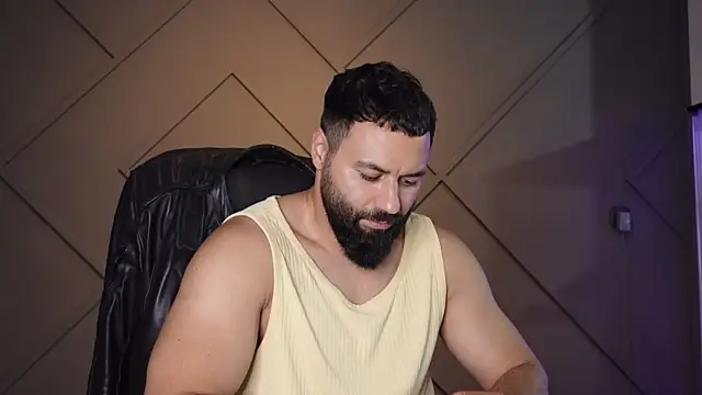 mattmasterss online show from June 3, 8:03 pm