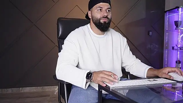 mattmasterss online show from June 23, 11:25 pm