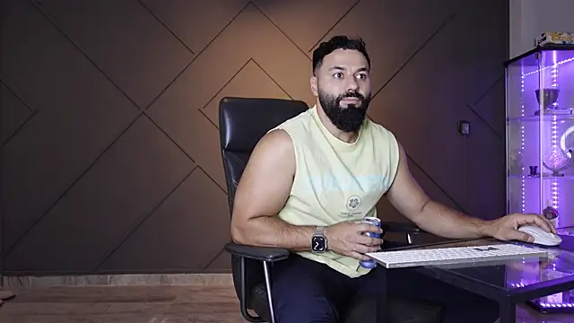 mattmasterss online show from July 21, 4:53 pm