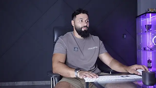 mattmasterss online show from July 30, 5:23 pm