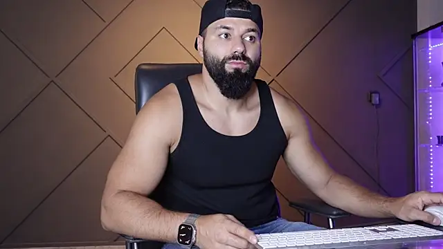 mattmasterss online show from July 31, 6:51 pm
