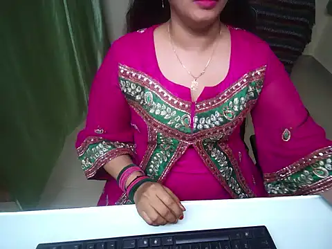 Snapshot of Arushisingh8888 chatting on October 15, 12:27 pm Arushisingh8888 online show from October 15, 12:27 pm