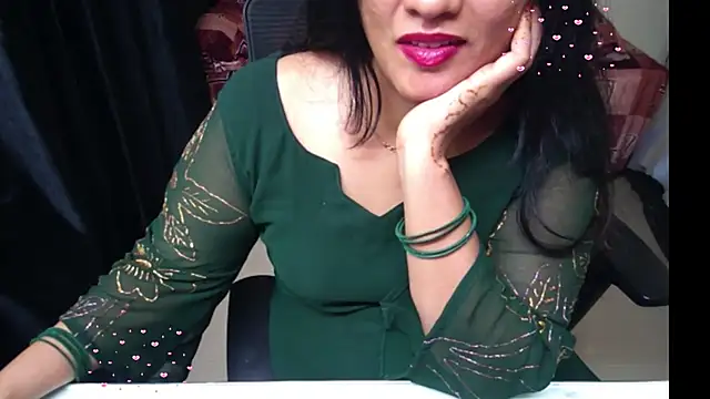 Snapshot of Arushisingh8888 chatting on June 27, 1:06 pm Arushisingh8888 online show from June 27, 1:06 pm