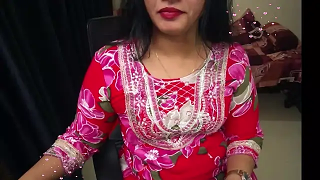 Snapshot of Arushisingh8888 chatting on July 1, 2:07 pm Arushisingh8888 online show from July 1, 2:07 pm