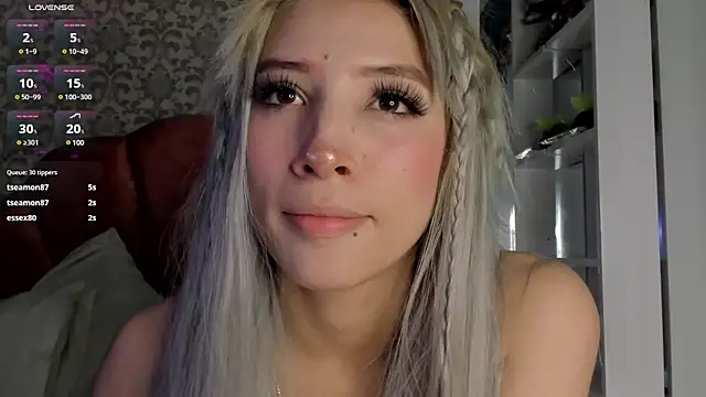 Samantha cp  online show from March 13, 3:17 pm