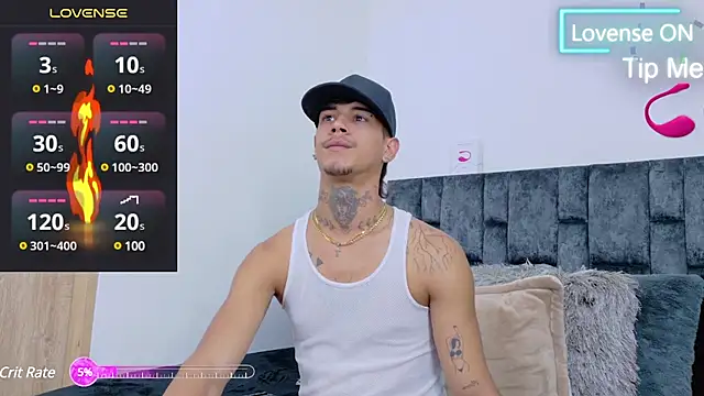 Snapshot of JAYCOB00 chatting on December 4, 2:20 am JAYCOB00 online show from December 4, 2:20 am