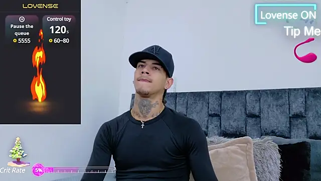 Snapshot of JAYCOB00 chatting on December 12, 2:04 am JAYCOB00 online show from December 12, 2:04 am