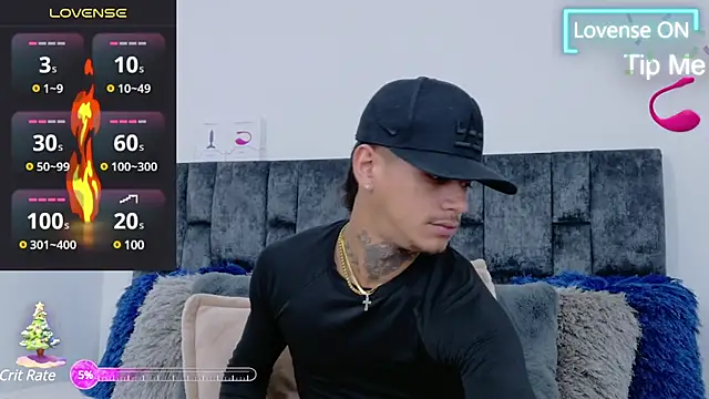 Snapshot of JAYCOB00 chatting on December 28, 2:11 am JAYCOB00 online show from December 28, 2:11 am