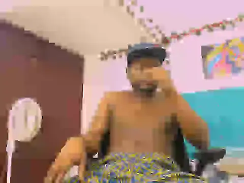 Snapshot of latinhot9631 chatting on November 23, 1:38 am latinhot9631 online show from November 23, 1:38 am