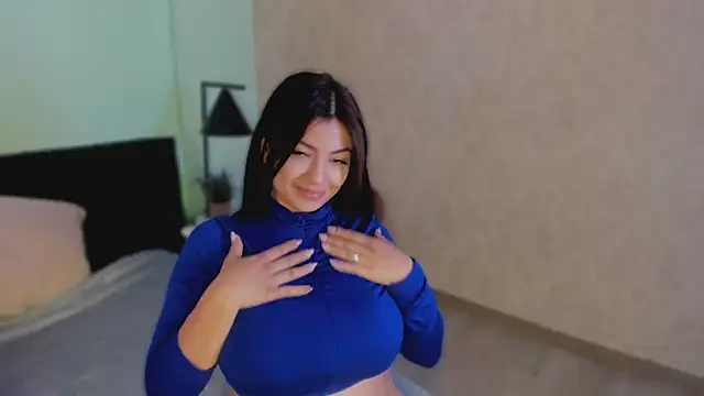 EvaaStevens online show from November 18, 12:31 pm