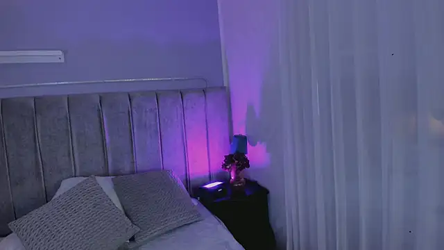 EvaaStevens online show from November 22, 1:21 pm