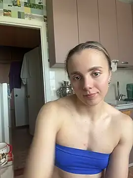 AlisaKissss online show from May 13, 7:50 am