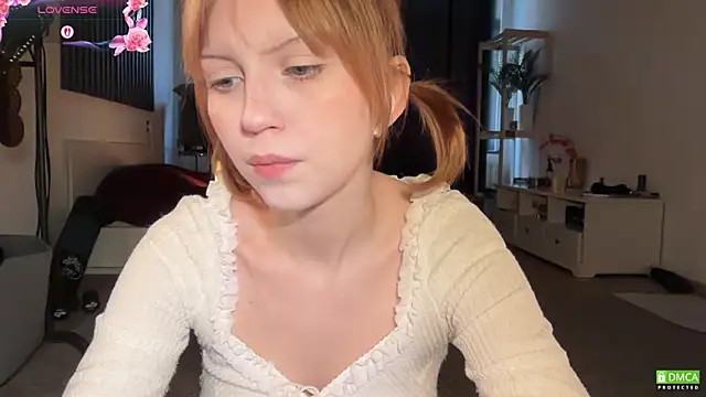 Snapshot of electric_babe chatting on October 25, 10:56 am electric babe online show from October 25, 10:56 am