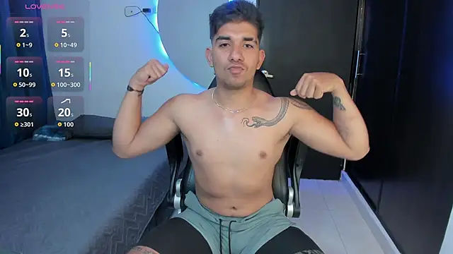 valentino santoss online show from November 17, 11:32 pm