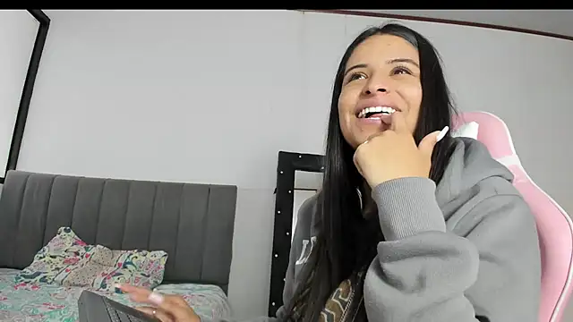  elektrah online show from February 19, 5:38 pm