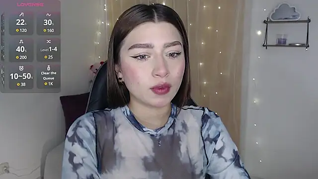 mily thomson b  online show from February 21, 9:00 pm