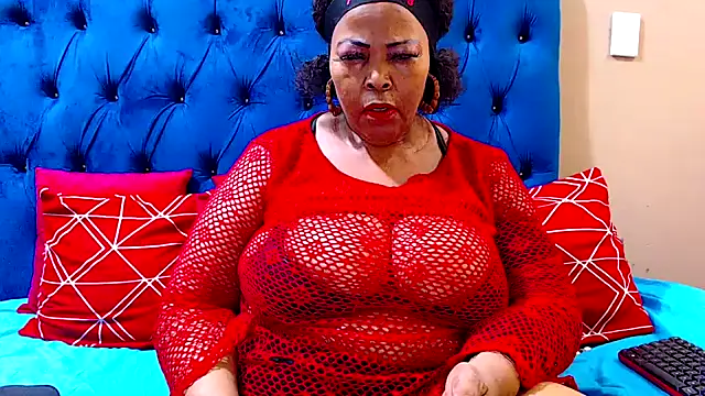 ebonycandy10 online show from March 12, 7:57 am