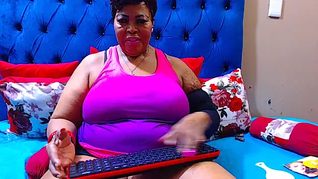 ebonycandy10 online show from September 9, 3:39 am