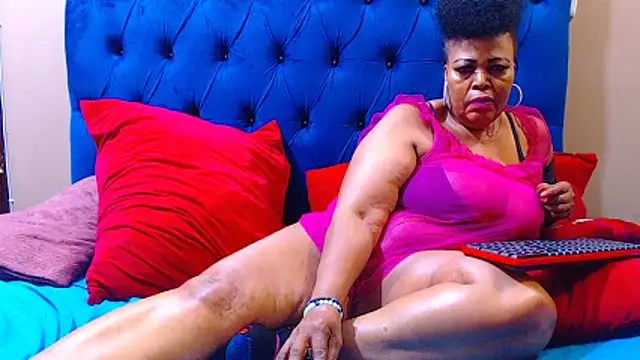 ebonycandy10 online show from March 2, 8:48 pm