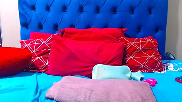 Snapshot of ebonycandy10 chatting on July 7, 6:47 am ebonycandy10 online show from July 7, 6:47 am