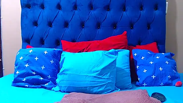 Snapshot of ebonycandy10 chatting on July 15, 5:34 am ebonycandy10 online show from July 15, 5:34 am