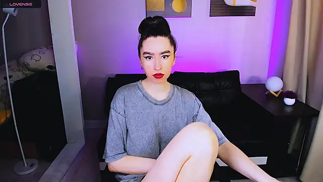 Lily xBabe online show from June 11, 3:32 pm