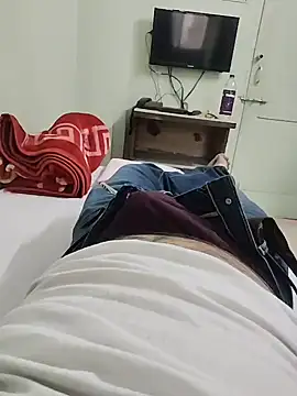 Snapshot of DADDY69SS chatting on February 27, 11:43 am DADDY69SS online show from February 27, 11:43 am