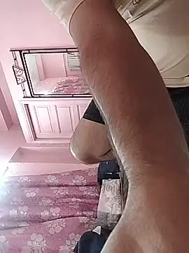 Snapshot of DADDY69SS chatting on March 4, 4:46 pm DADDY69SS online show from March 4, 4:46 pm